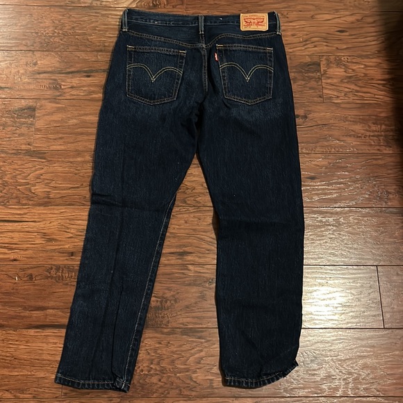 Levis 501 barely worn jeans - Picture 2 of 3